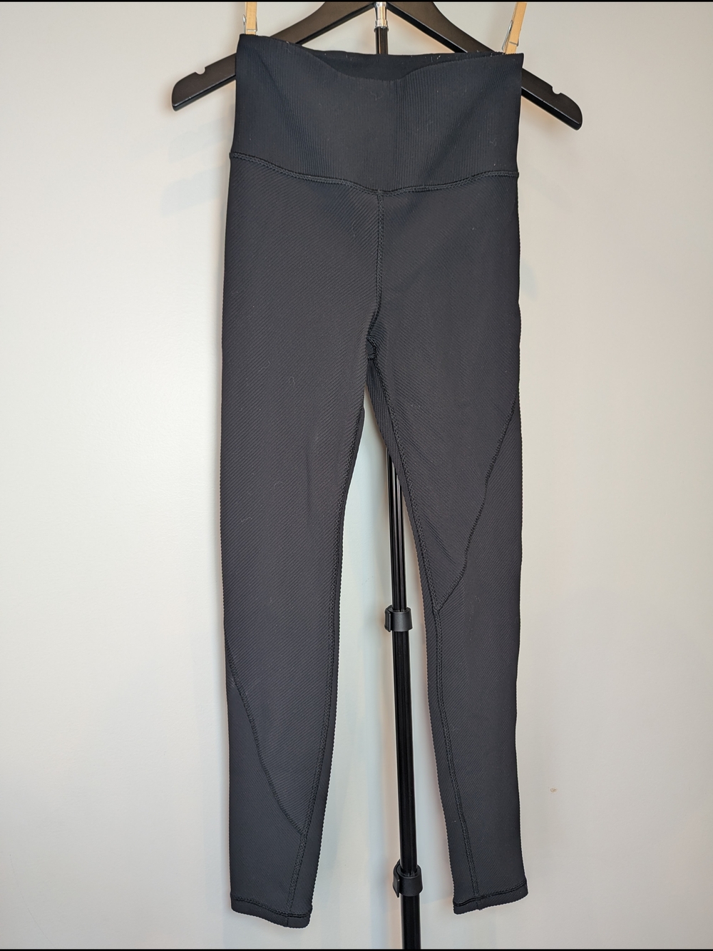 Athleta Women's Size Small Tall Black Synergy Rib 7/8 Active Tights